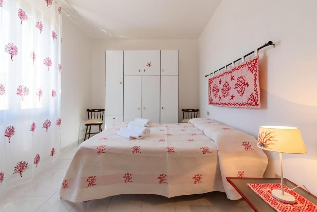 La Lampara - Casa Panoramica 4 Km Dalla Pelosa スティンティーノ エクステリア 写真