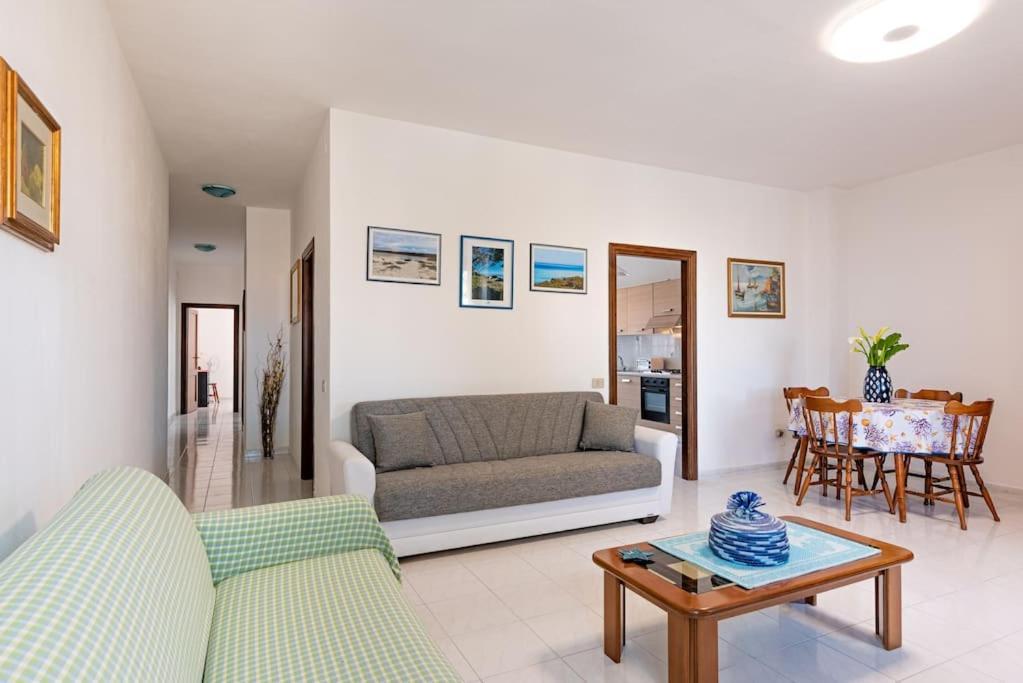 La Lampara - Casa Panoramica 4 Km Dalla Pelosa スティンティーノ エクステリア 写真